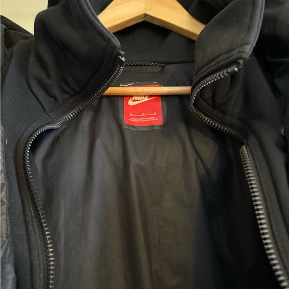 Nike Jacket - Picture 9 of 14